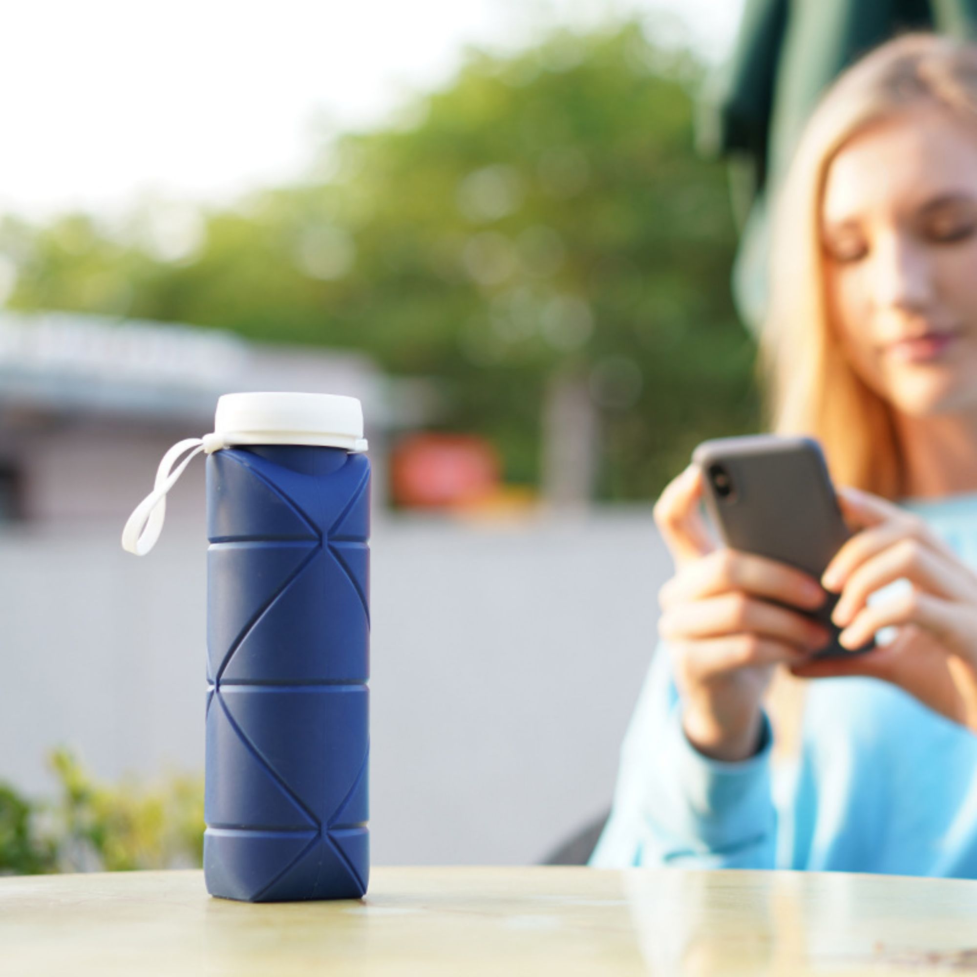 20Oz Silicone Folding Water Cup Item No#30516 - Image 4