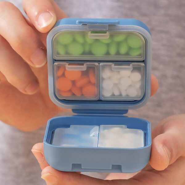 5 Grid Travel Daily Pill Holder Item No#30834 - Image 4