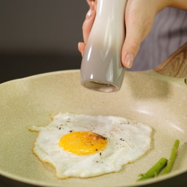 Ceramic Pepper Grinder Item No#30895 - Image 5