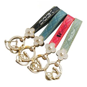 Rhinestone Four Leaf Clover Keychain Item No#30620