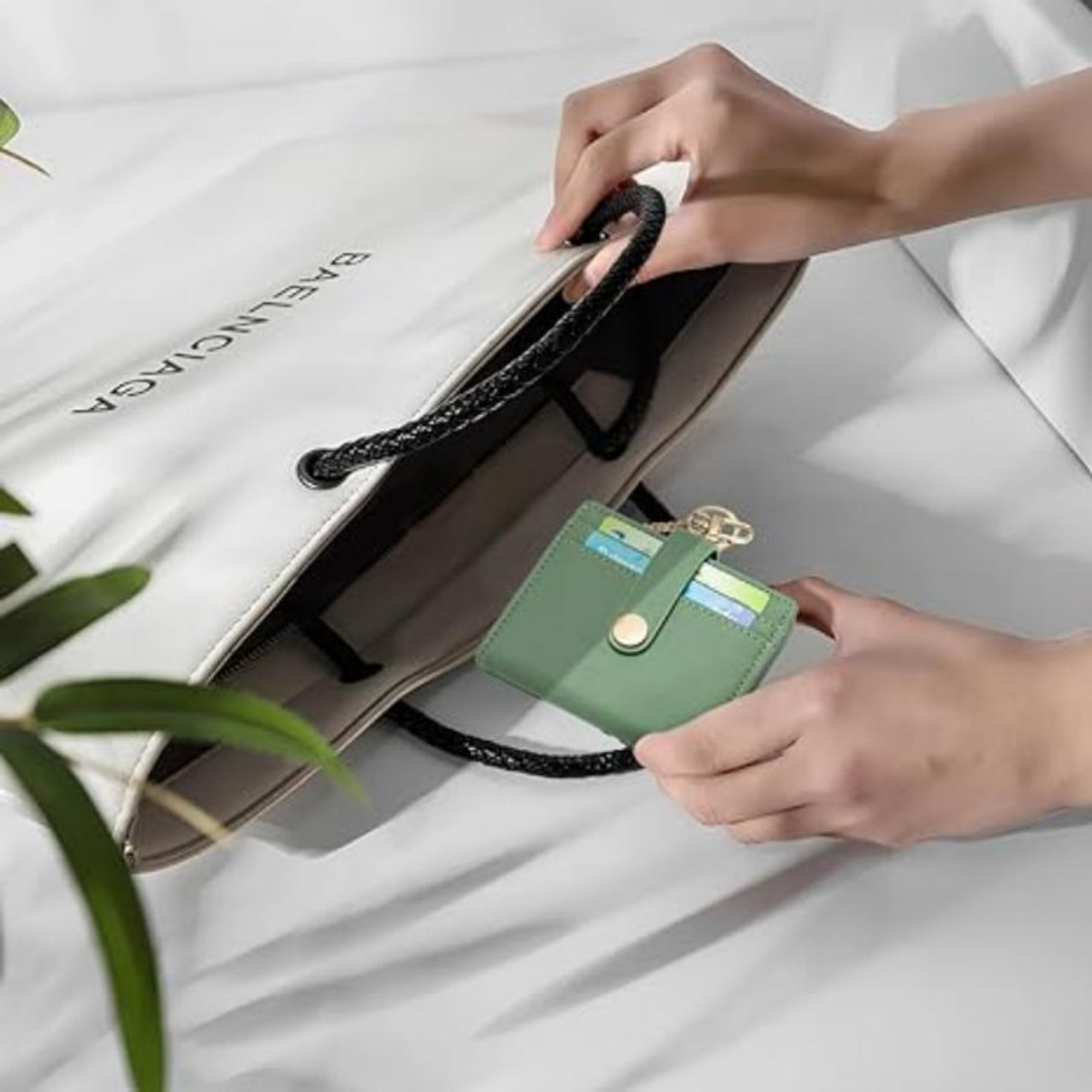 Rfid Blocking Bifold Credit Card Holder Item No#32403 - Image 5